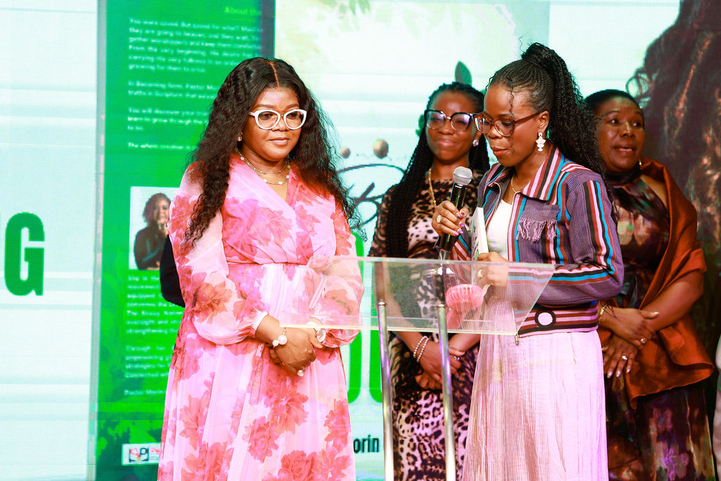 Overflow Women Conference moment