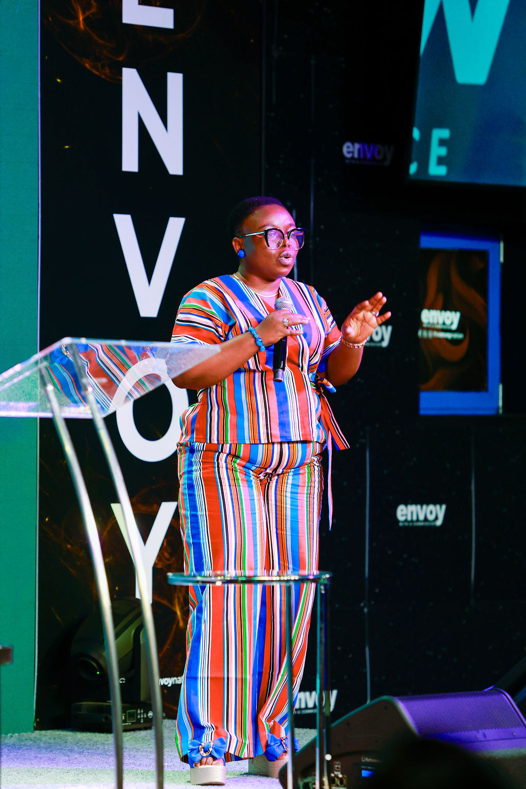 Overflow Women Conference moment